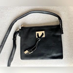 Black w/ gold handbag